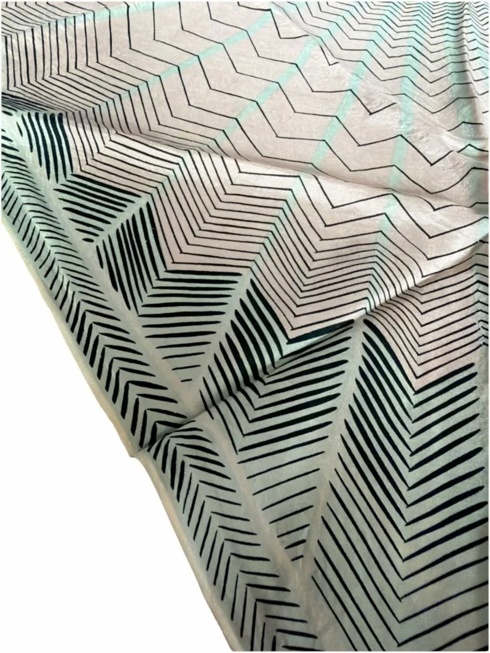 VINTAGE Scarf Triangle Hand Rolled Hem Pink Aqua Zig Zag Pattern Head Neck Scarf